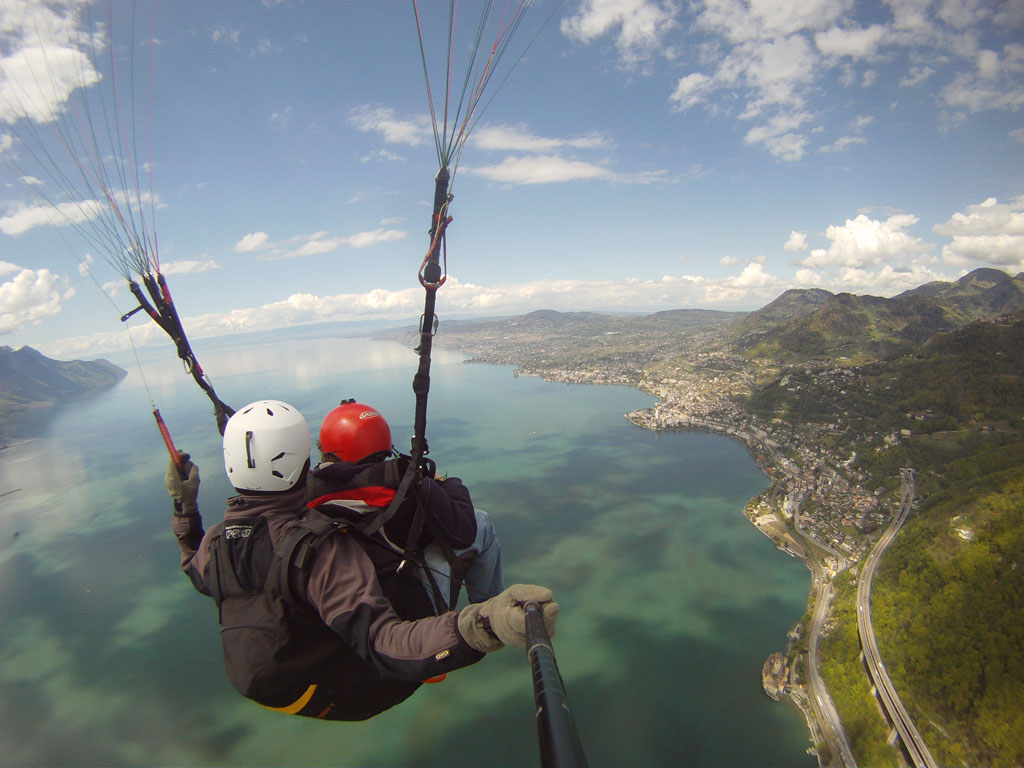 Du parapente en amoureux au-dessus des volcans d’Auvergne